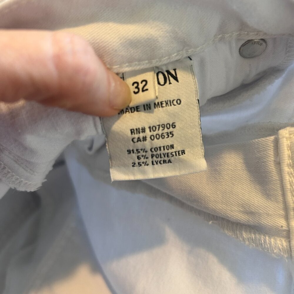 HUDSON Mia Five Pocket Midrise Flare Jeans in White Women's Size 32 - Picture 7 of 8